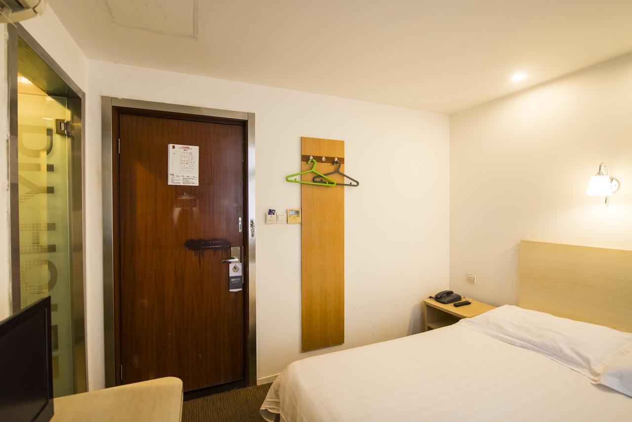 Motel Chongqing Jiefangbai Hongyadong Pedestrian Street Extérieur photo
