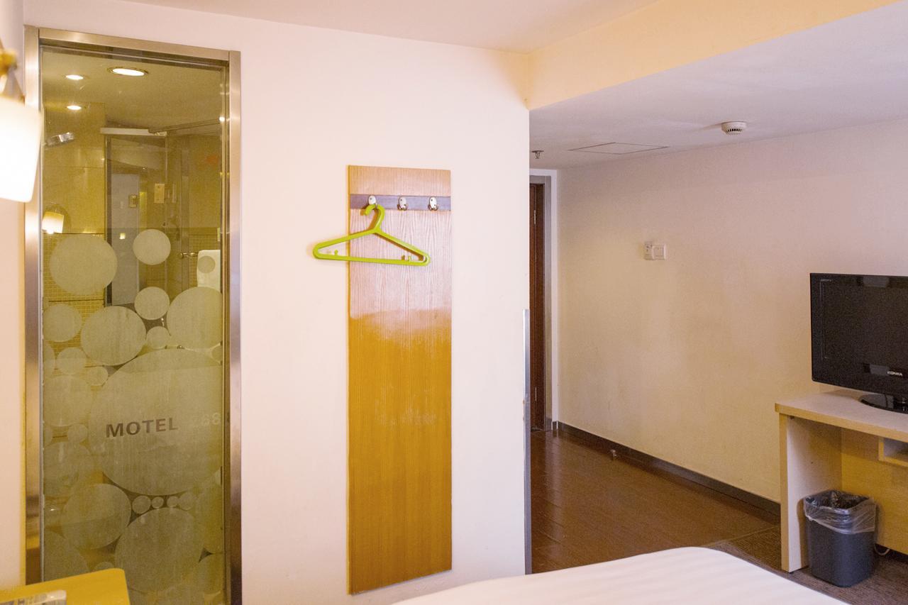 Motel Chongqing Jiefangbai Hongyadong Pedestrian Street Extérieur photo